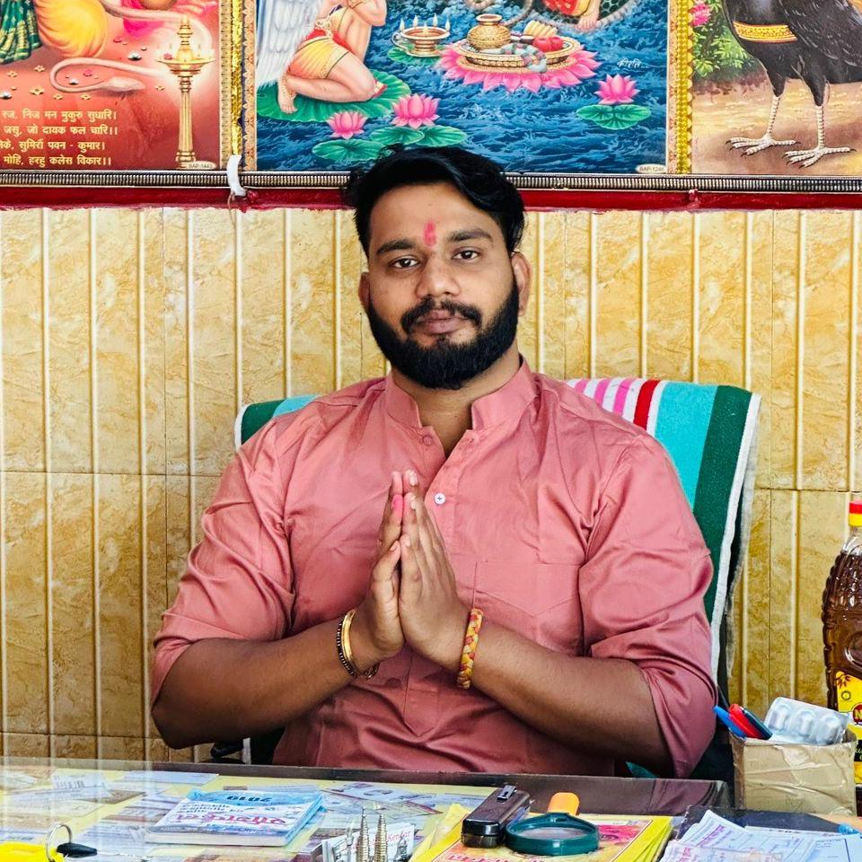 Astrologer Sumit Bhriguvanshi